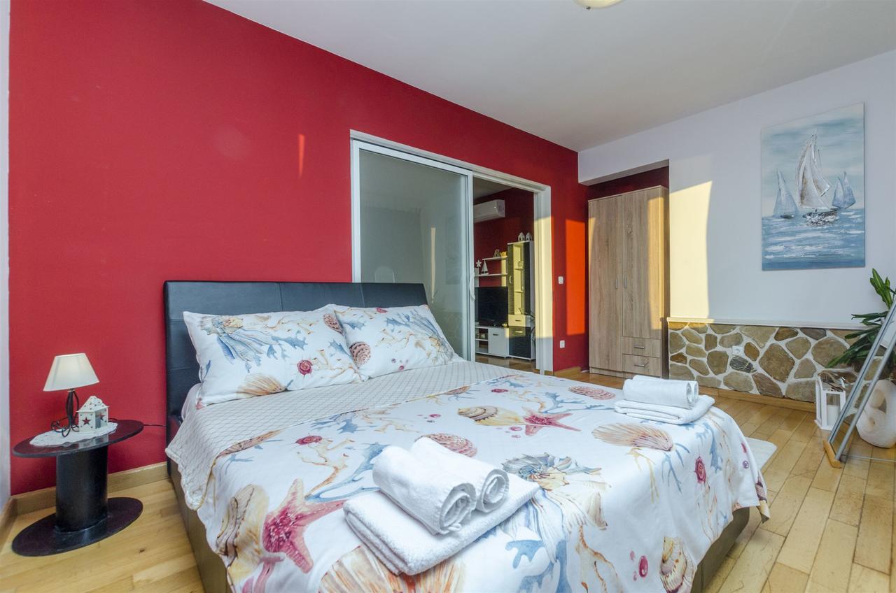 Apartments Bluesun أوميس المظهر الخارجي الصورة