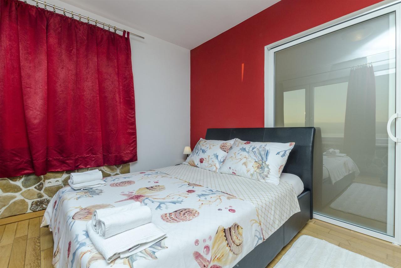 Apartments Bluesun أوميس المظهر الخارجي الصورة